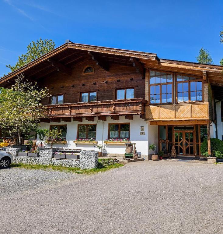 Landhaus Aaron Altenmarkt im Pongau Exterior foto
